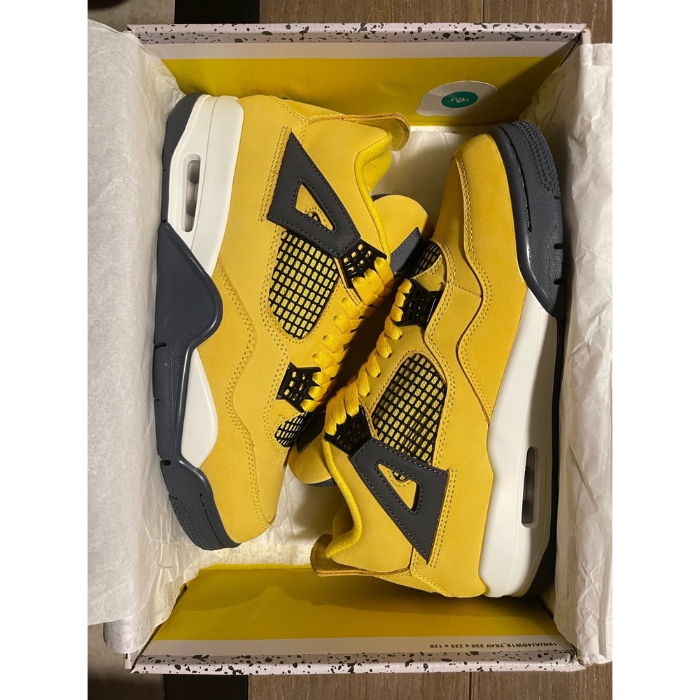 (2021) AIR JORDAN 4 RETRO 'LIGHTNING'